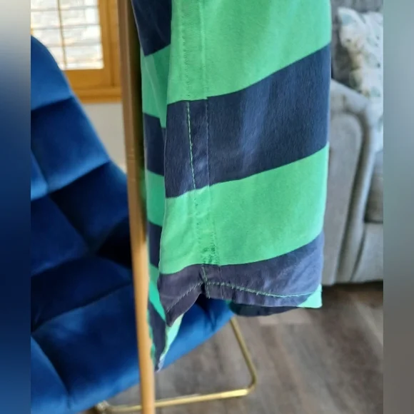 Equipment Femme Cabana Silk Long Sleeve Striped Button down Shirt Size M - Picture 8 of 11